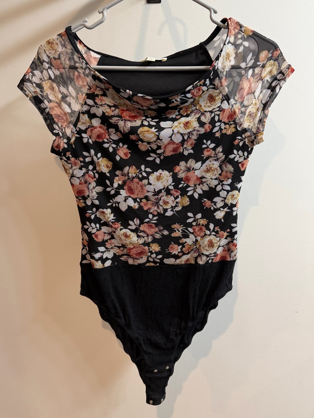 Monteau Los Angeles Floral Black Short-Sleeve Bodysuit